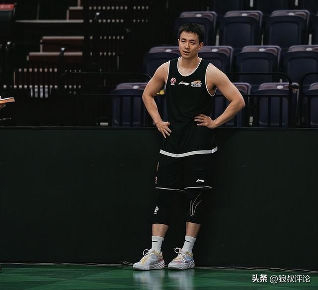 天天盈球在线-辽宁vs青岛前瞻：赵继伟康复未达上场标准 杨鸣PK刘维伟引关注